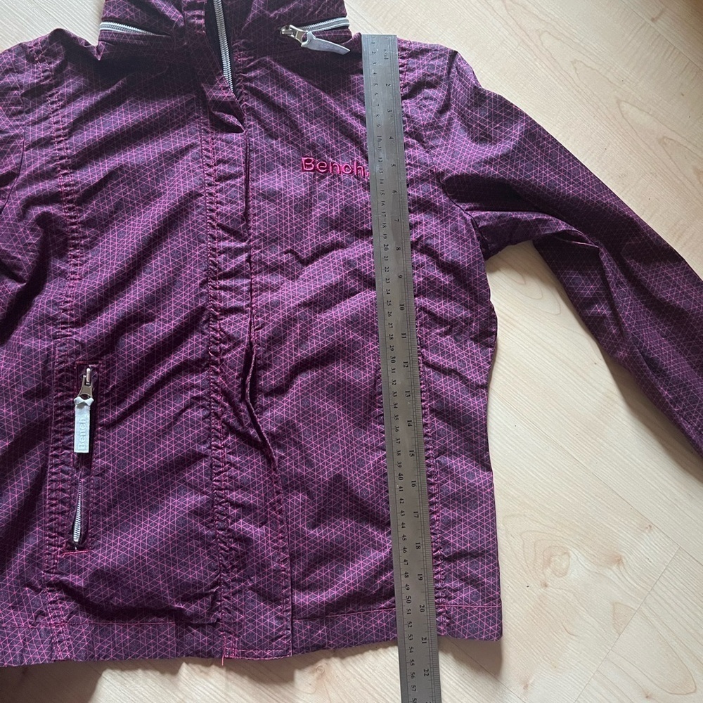Bench Purple Geometric Women’s Jacket- Perfect Style & Function! Size Small - Picture 9 of 10